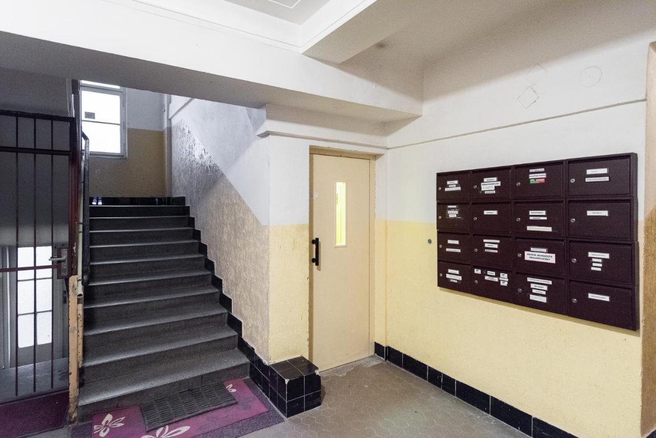 Bellagio Apartment B ปราก ภายนอก รูปภาพ